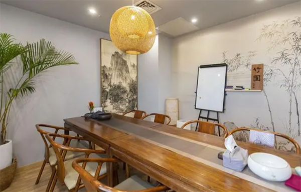 上海带颜色的按摩店地址在哪儿啊电话多少号
